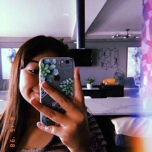 Meet your Posher, Lorena